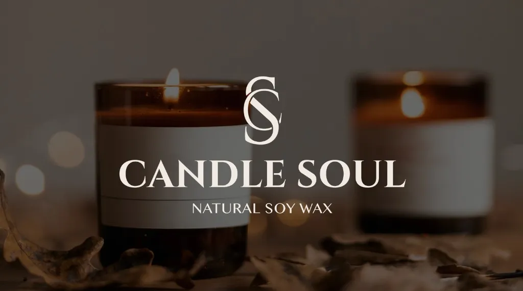 Логотип Candle Soul на lifestyle-фотографии со свечами