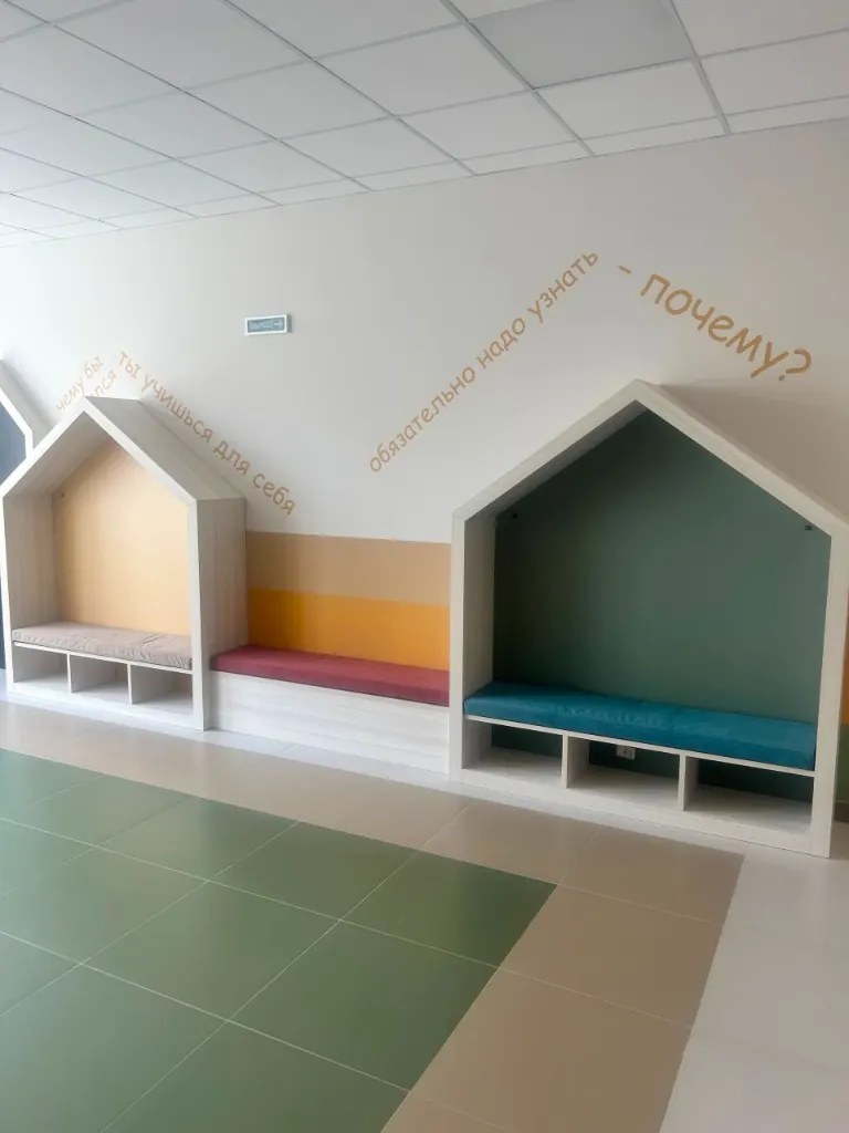 Подушки из велюра для детского образовательного учреждения